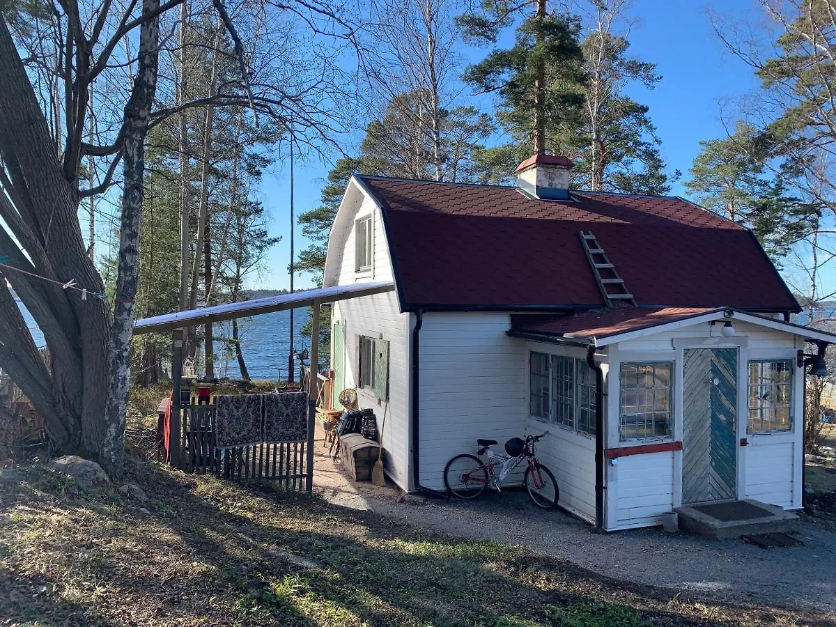 Charmig Stuga Av Rustik Stil I Stockholms Omrade 0*, Stockholm Sverige